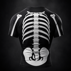 Skeleton Rashguard© Manga Curta | Camiseta Masculina de Compressão Slim Fit Sublimada | Jiu-Jitsu, No-Gi, Treino e Corrida | A Forja da Excelência | Preto
